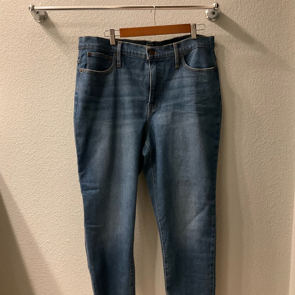J crew Ankle slim fit premium denim jeans a